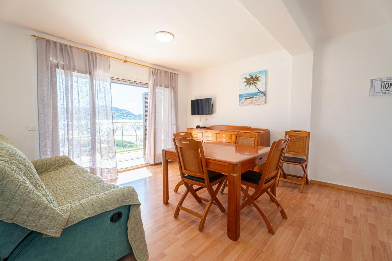 Apartmán Apartamento Rhodes Vista Al Mar Roses Exteriér fotografie